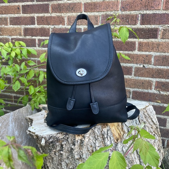 Coach Handbags - Vintage Coach 9791 Black Leather Backpack The Daypack Style Rucksack Drawstring.